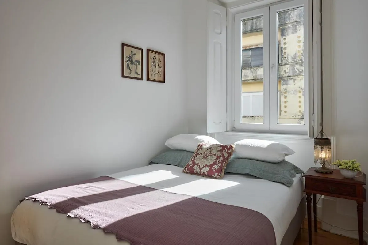 Apartment Central & Spacious 3Bd In Lisbon Portugal
